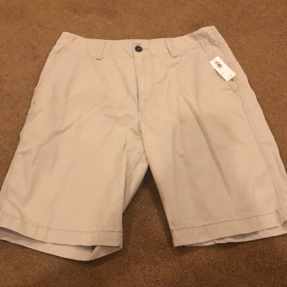 Broken-in Straight Light Khaki Shorts